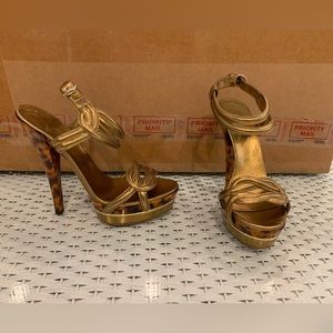 Gucci gold tortoise shell leopard platform heel - size 38